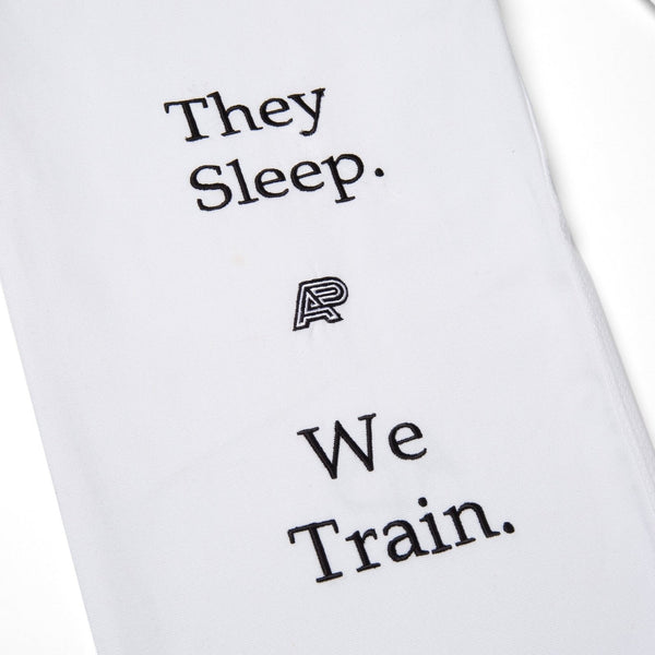 Albino & Preto TSWT White Kimono Jiu-Jitsu Uniform - Gi4victory