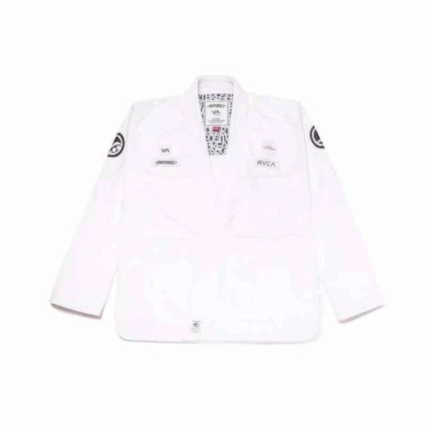 Shoyoroll RVCA x Heartbreakers Batch 115 BJJ Gi
https://gi4victory.com/product-category/rvca/
#Shoyoroll #RVCA #Heartbreakers #Bedwin #BedwinAndTheHeartbreakers #ShoyorollGi #BJJGi #JiuJitsuGi #Kimono #BJJKimono #JiuJitsu #BJJ #Batch115 #ShoyorollBatch115 #RVCAXShoyoroll #ShoyorollXRVCA #RVCAXHeartbreakers #LimitedEditionGi #GiDrop #PearlWeave #TwillCotton #WhiteGi #BlackGi #A1Gi #A2Gi #A3Gi #BJJLifestyle #JiuJitsuGear #BJJApparel #GiCollector