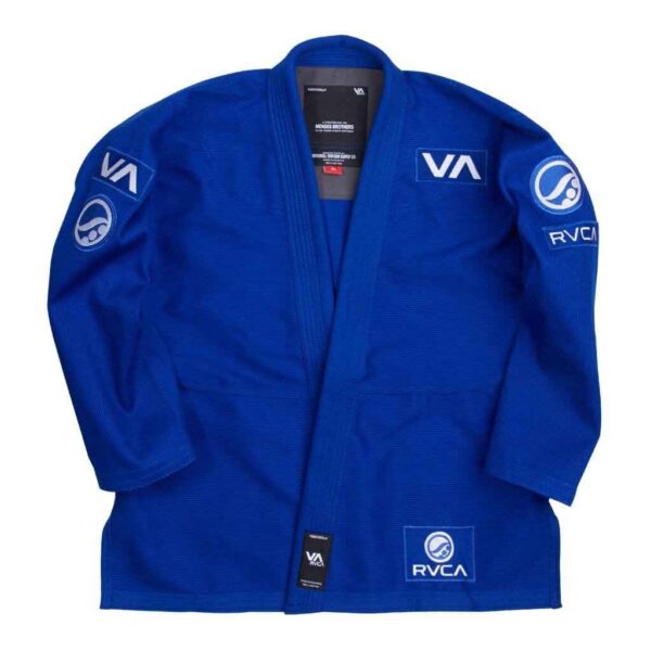 Level up your game with the Shoyoroll Cut RVCA V2 Batch 60 Blue BJJ Gi 💙
Premium fabric, athletic fit, reinforced durability, and a matching bag — made for serious grapplers.
Get yours here: https://gi4victory.com/product/bjj-gi-shoyoroll-cut-rvca-v2-batch-60-blue-bjj-kimono-uniform-with-bag/ 
#BJJGi #Shoyoroll #RVCA #BlueBJJGi #BJJKimono #JiuJitsuGi #BrazilianJiuJitsu #BJJLifestyle #BJJGear #GrapplingGear #MartialArtsWear #KimonoBJJ #BJJTraining #CompetitionGi #LimitedEditionGi #ShoyorollGi #BlueKimono #BJJUniform #JiuJitsuStyle #GiWithBag