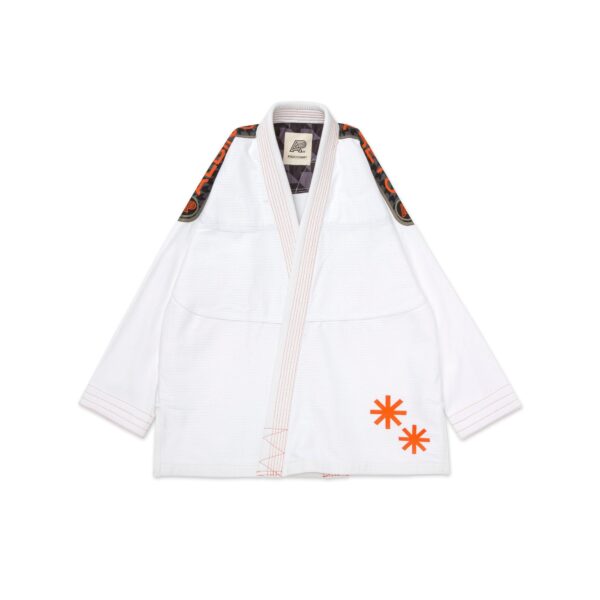 Autre point de vue sur le modèle Albino & Preto RS Comp OO White BJJ Gi with Bag – Premium Herringbone Kimono