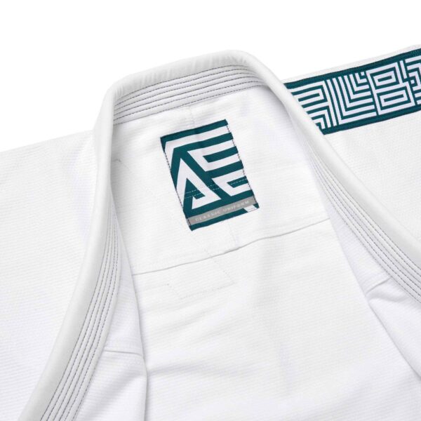 Albino y Preto, lote #106: Gi de BJJ clásico de tres colores con diseño en espiga, color BLANCO, “con bolsillos”